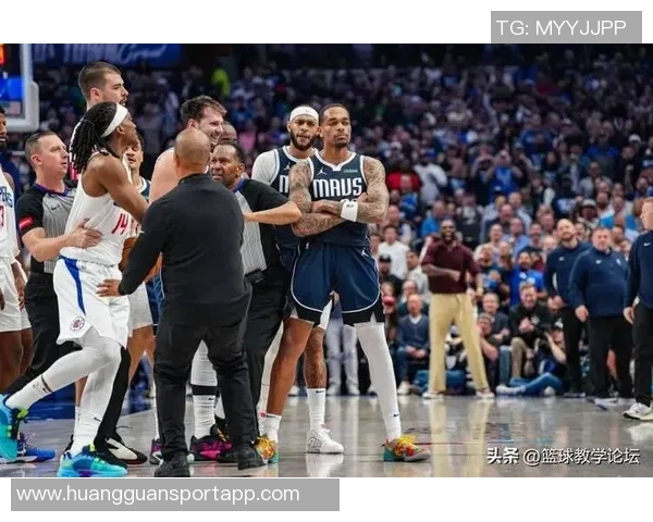 揭幕战对阵马刺加福德出战机会渺茫埃克萨姆将缺席比赛 揭幕战对阵马刺加福德出战机会渺茫埃克萨姆将缺席比赛