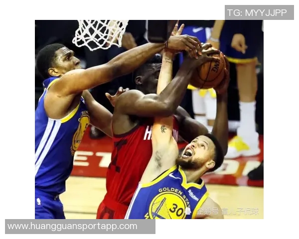 爱德华兹表现平平半场仅得10分次节状态下滑仅得2分