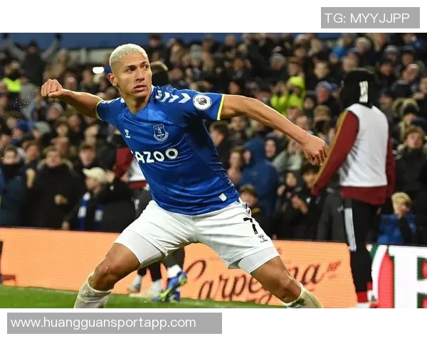 贝9表现出色三分球精准命中21分正负值高达27上场状态低迷未能得分